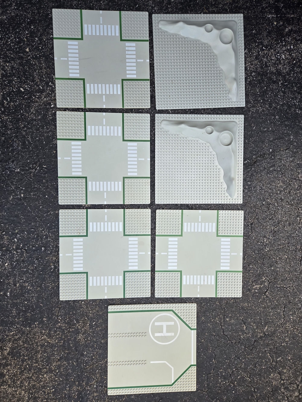 LEGO 32x32 Baseplate Lot of 7 Road And Space Plates